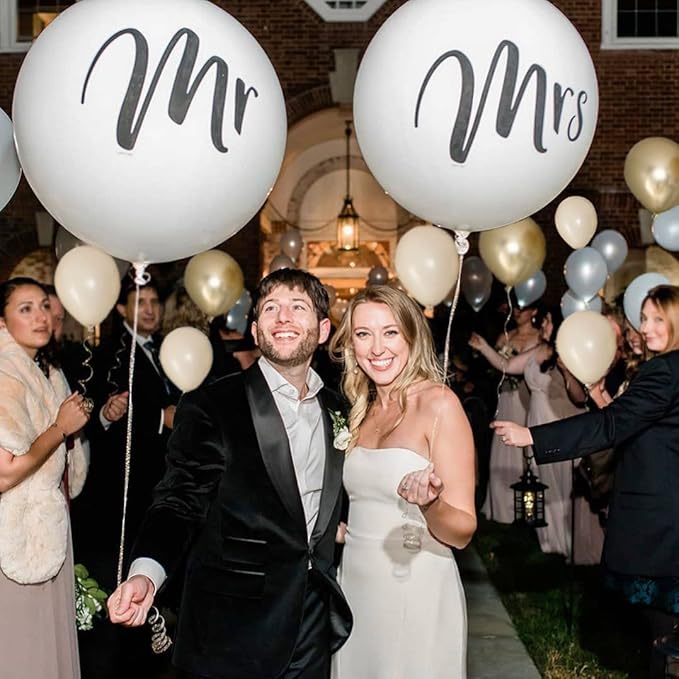 Sand White and Gold Balloons Set, 60 Pcs 12 Inch White Sand Gold Latex Balloons Gold and White Party Balloons For Birthday Bride Engagement Wedding Anniversary Party Decorations