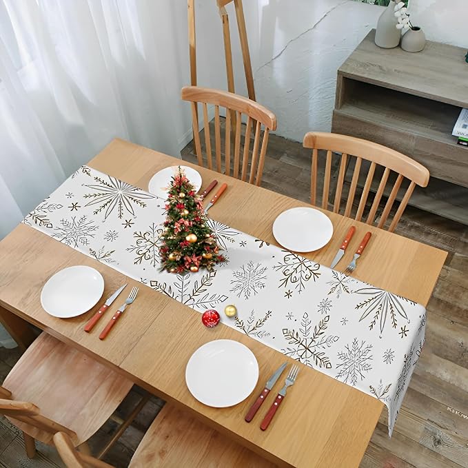LTLYH Christmas Snowflake Table Runner – 13 x 72 Inch Winter Holiday Table Decor with Gold & Silver Snowflakes for Christmas Dining, New Year, Seasonal Home Decoration T011