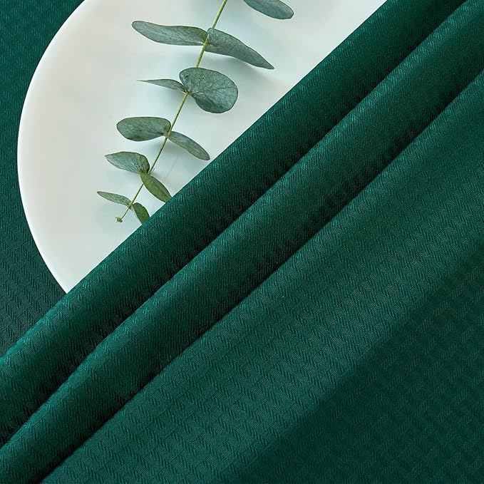 maxmill Round Tablecloth Weaved Texture Design Spill-Proof Wrinkle Free Soft Christmas Table Cloth for Circular Table Cover, for Dining Room Banquet Parties Holiday Dinner, 70 Inch Hunter Green