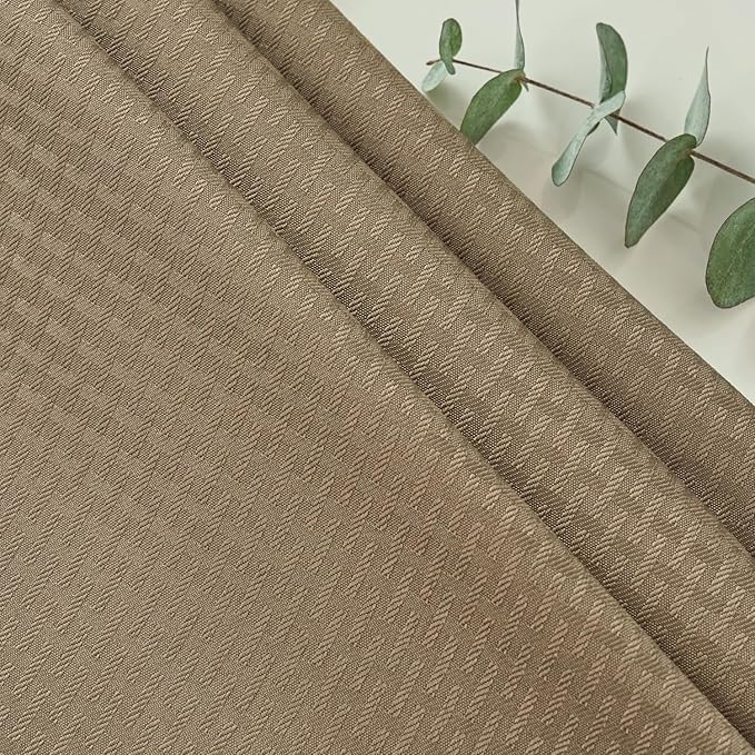 maxmill Round Weaved Texture Design Tablecloth Spill-Proof Wrinkle Free Soft Washable Table Cloth for Circular Table Cover, for Dining Room Buffet Banquet Parties Holiday Dinner, 70 Inch Brown