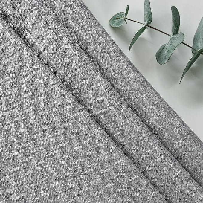 maxmill Round Weaved Texture Design Tablecloth Spill-Proof Wrinkle Free Soft Washable Table Cloth for Circular Table Cover, for Dining Room Buffet Banquet Parties Holiday Dinner, 70 Inch Light Grey