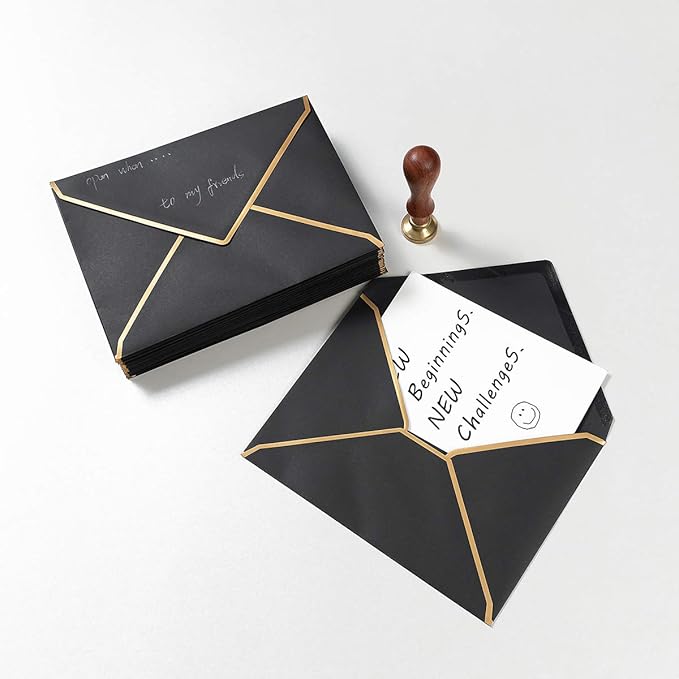 100 Pack A7 Envelopes 5 x 7 Card Envelopes V Flap with Gold Border for Office, Wedding Gift Cards, Invitations, Graduation, Baby Shower, Parties (5.32 x 7.28 Inches, Black)