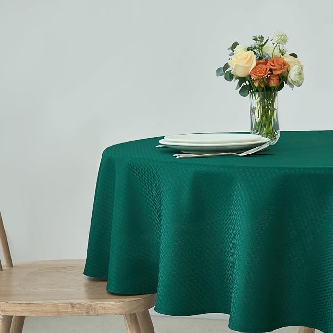 maxmill Round Tablecloth Weaved Texture Design Spill-Proof Wrinkle Free Soft Christmas Table Cloth for Circular Table Cover, for Dining Room Banquet Parties Holiday Dinner, 70 Inch Hunter Green