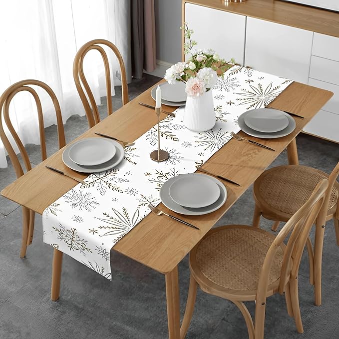 LTLYH Christmas Snowflake Table Runner – 13 x 72 Inch Winter Holiday Table Decor with Gold & Silver Snowflakes for Christmas Dining, New Year, Seasonal Home Decoration T011