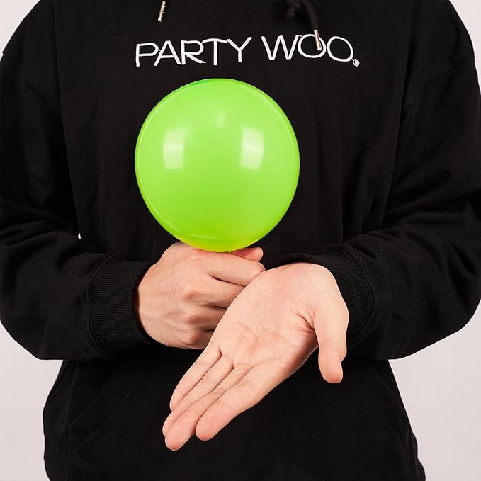 PartyWoo Lime Green Balloons 50 pcs 5 Inch Small Mini Neon Yellowish Light Green Latex Balloons for Graduation Halloween Safari Summer Weddings Baby Showers Birthday Party Decorations Green-Y6