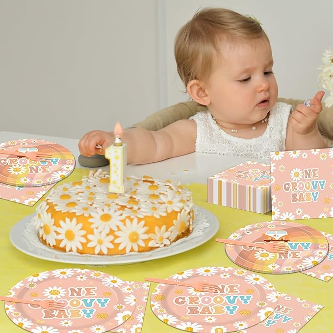 96PCS One Groovy Birthday Party Decorations Groovy One Party Paper Plates Napkins for Girls Daisy Flower Hippie 1st Tableware for Newborn Retro Boho Baby Shower Party Decor Supplies