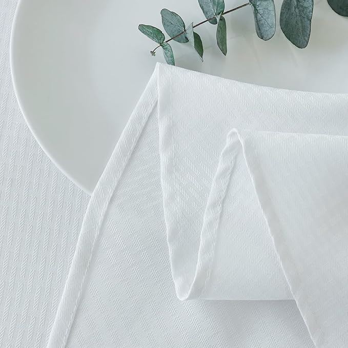 maxmill Round Weaved Texture Design Tablecloth Spill-Proof Wrinkle Free Soft Washable Table Cloth for Circular Table Cover, for Dining Room Buffet Banquet Parties Holiday Dinner, 70 Inch White