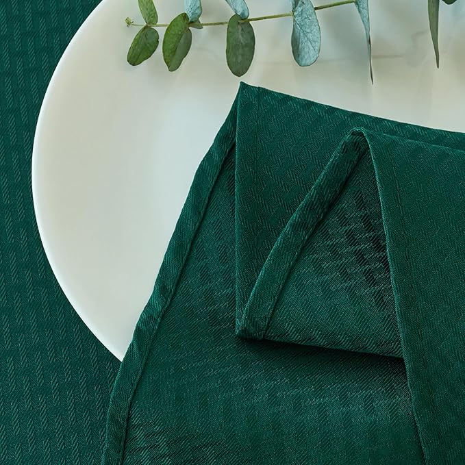 maxmill Round Tablecloth Weaved Texture Design Spill-Proof Wrinkle Free Soft Christmas Table Cloth for Circular Table Cover, for Dining Room Banquet Parties Holiday Dinner, 70 Inch Hunter Green