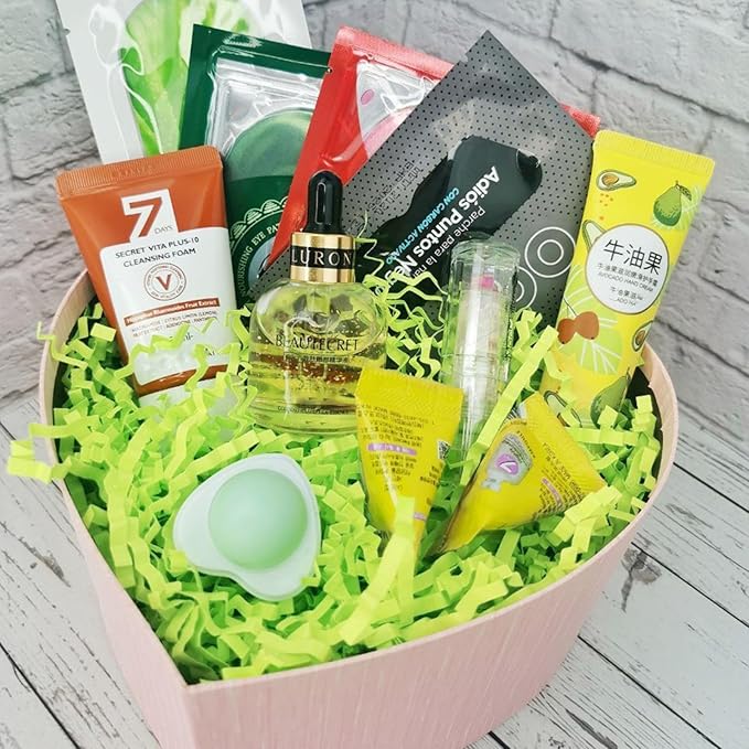 1 LB Light Green Crinkle Cut Paper Shred Filler Great for Gift Wrapping, Basket Filling, Birthday, Wedding, Halloween, Thanksgiving, Christmas Day, New Year Party Decorations Filling Supplies A